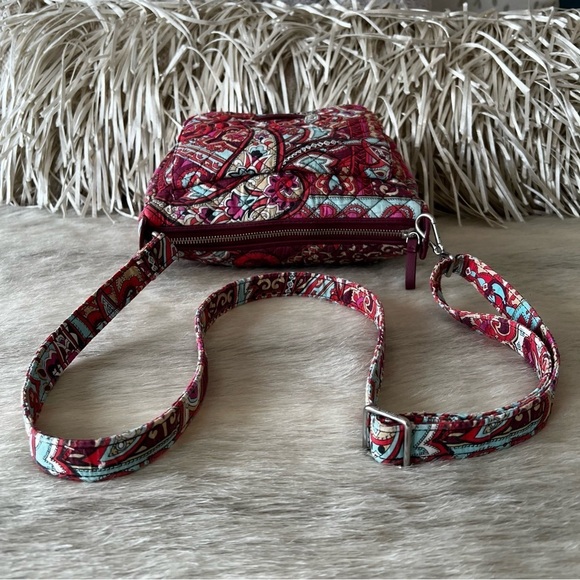 VERA BRADLEY Regal Paisley Convertible Carson Crossbody Floral Red Blue Quilted - Picture 12 of 15
